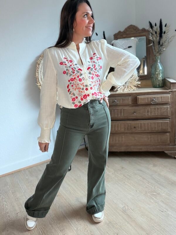 Blouse écru motif brodés colorés - Modèle Ally