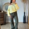 Pull jaune épaule dénudée – Modèle Lalie
