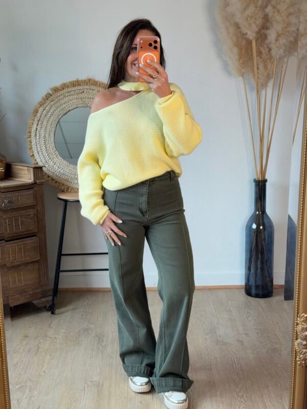 Pull jaune épaule dénudée – Modèle Lalie