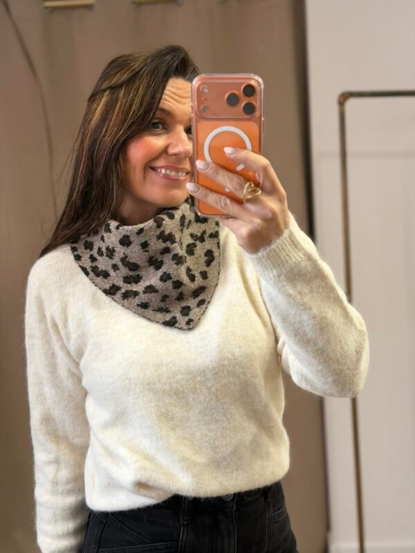 Tour de cou triangle - Modèle Tania