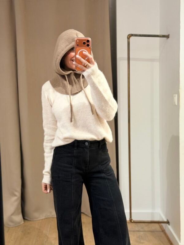 img_0970 Cagoule en maille taupe – Modèle Nancy