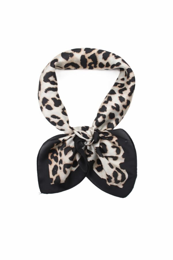 Petit foulard carré – Modèle Sally