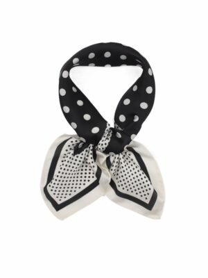 Petit foulard carré – Modèle Mathilde