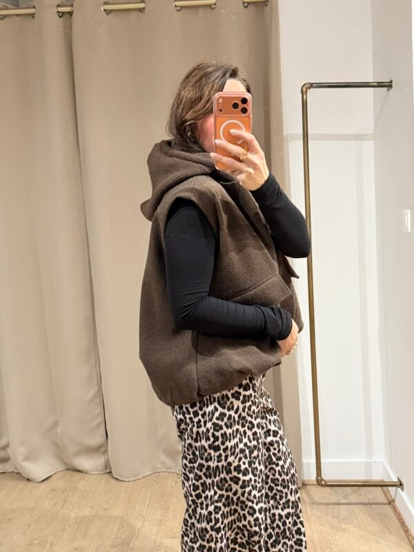 img_1127 Cagoule en maille marron – Modèle Nancy