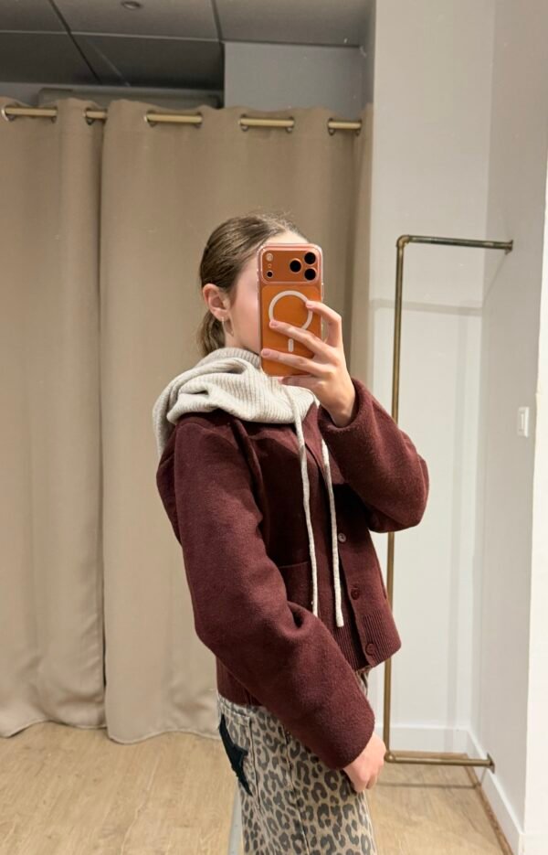 img_1134-2 Cagoule taupe clair – Modèle Lucile