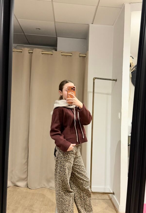 img_1137-2 Cagoule taupe clair – Modèle Lucile