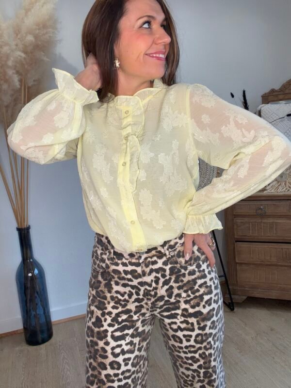 Chemise jaune pale col officier - Modèle Chloé