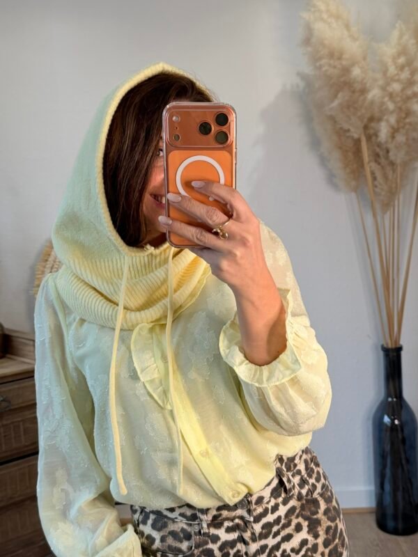 img_2049 Cagoule jaune pale – Modèle Lucile