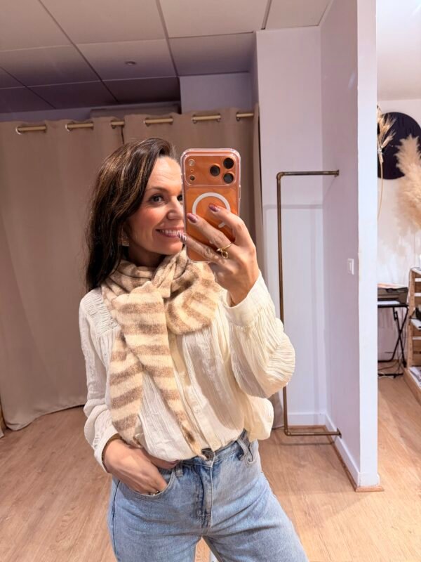 Écharpe rayée triangle beige - Modèle Claire