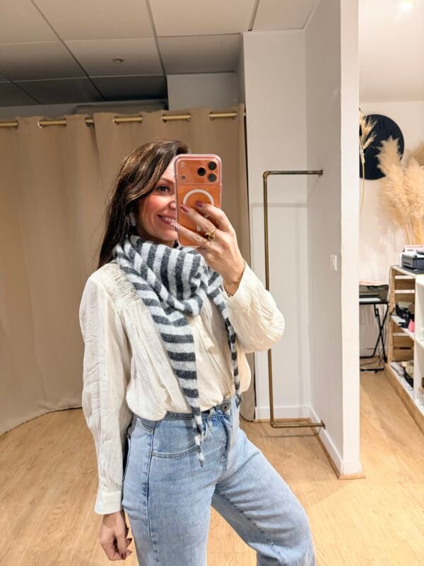 Écharpe rayée triangle gris - Modèle Claire