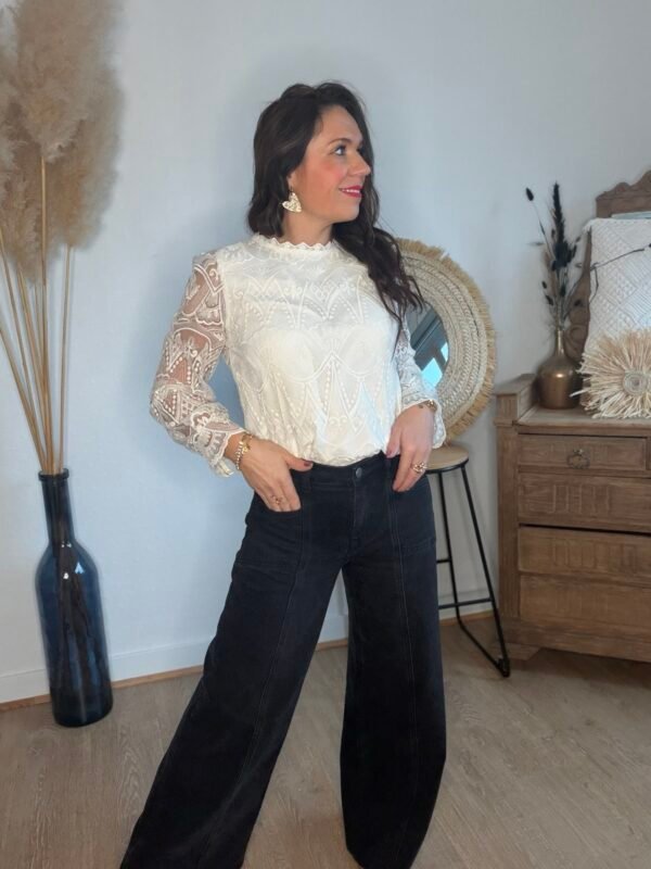 Blouse écru dentelle  - Modèle Emmy