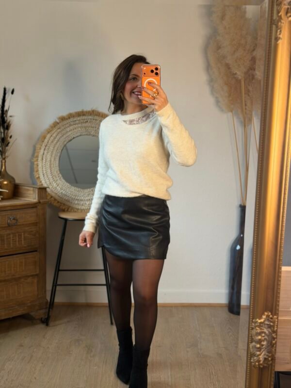 Pull avec dentelle beige – Modèle Ava