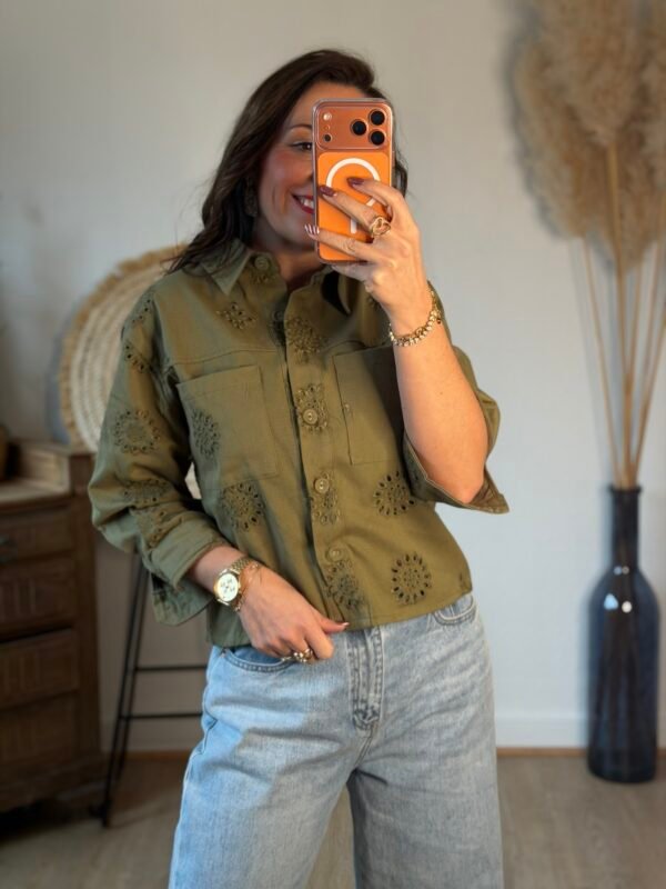 Sur chemise brodée kaki - Modèle Cassy