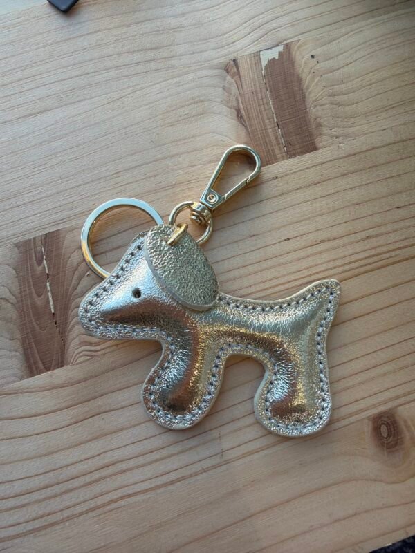 Porte clés chien en cuir - Modele Bake