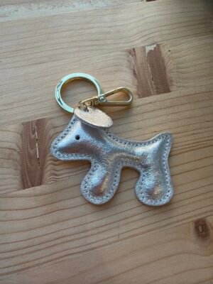 Porte clés chien en cuir - Modele Bake