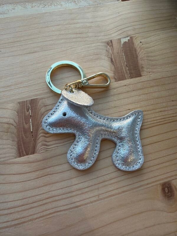 Porte clés chien en cuir - Modele Bake