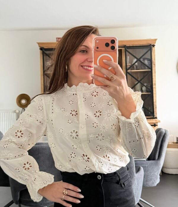 Chemise beige broderie anglaise- Modèle Jay