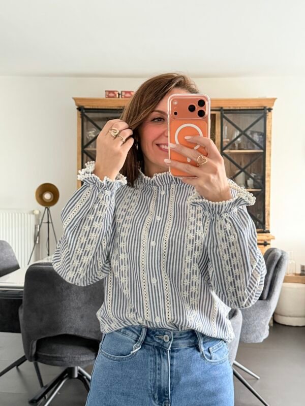 Chemise rayée marine avec broderie - Modèle Livia