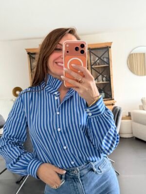 img_2636-2 Chemise rayée bleu à col montant - Modèle Agatha