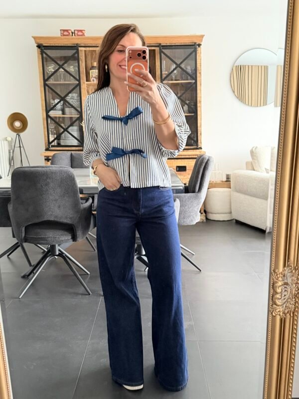 Chemise rayée bleu avec noeuds - Modèle Cynthia