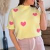 Pull jaune à cœurs   - Modèle Bake
