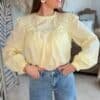 Blouse jaune avec broderie - Modèle Sisco