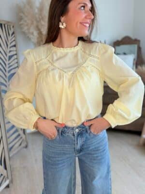 Blouse jaune avec broderie - Modèle Sisco