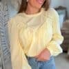 Blouse jaune avec broderie - Modèle Sisco