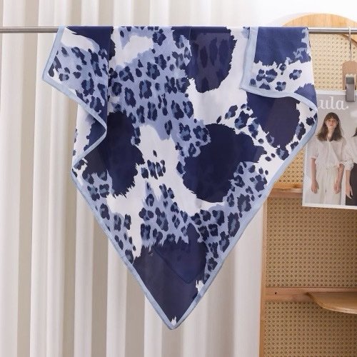 foulard carré – Modèle Fiona