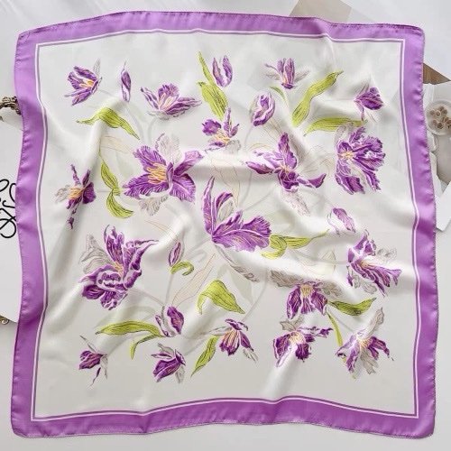 Petit foulard carré – Modèle Lisa