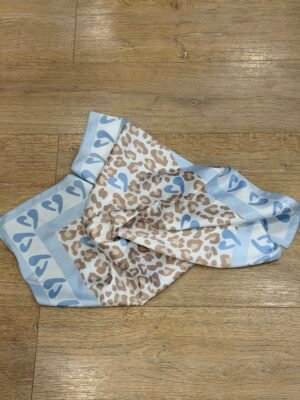 Petit foulard carré – Modèle Lison