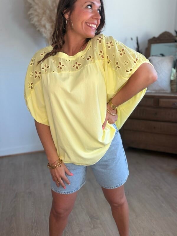 T shirt oversize délavé jaune - Modèle Jenner