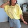 T shirt oversize délavé jaune - Modèle Jenner