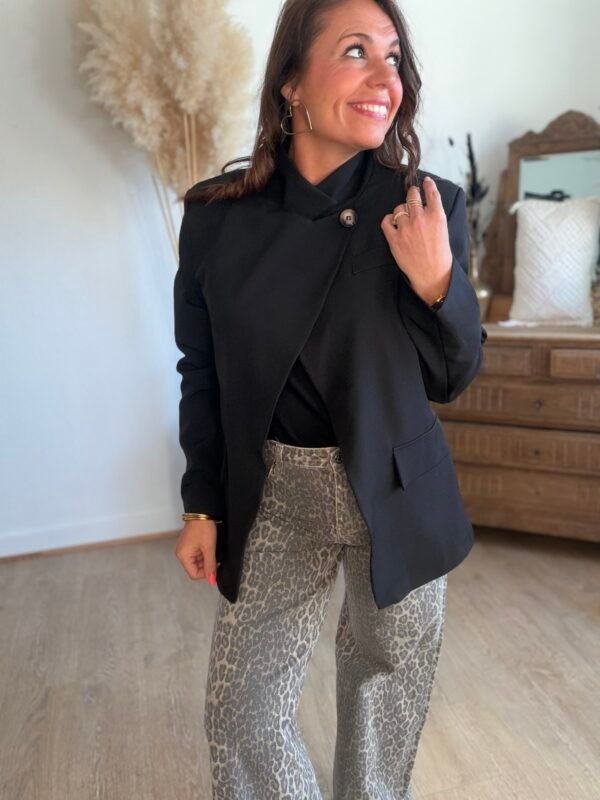 Veste Blazer asymétrique noire - Modèle Elisa