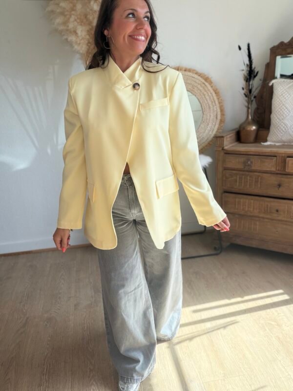 Veste Blazer asymétrique jaune - Modèle Elisa