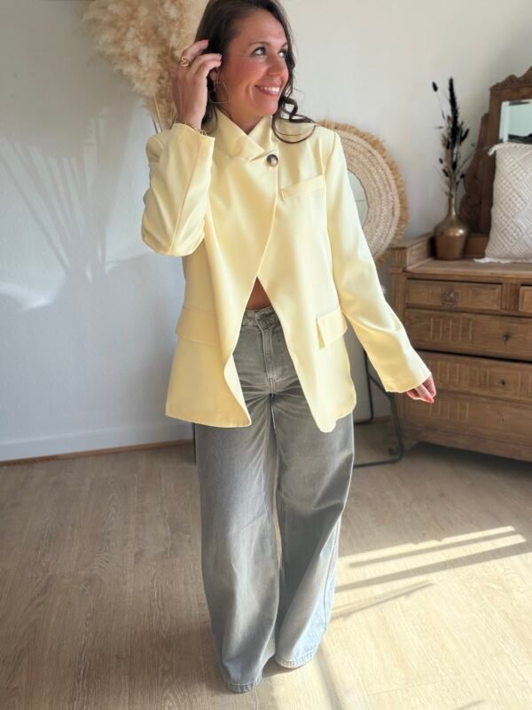 Veste Blazer asymétrique jaune - Modèle Elisa