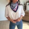 T shirt blanc avec foulard  - Modèle Satine