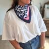 T shirt blanc avec foulard  - Modèle Satine