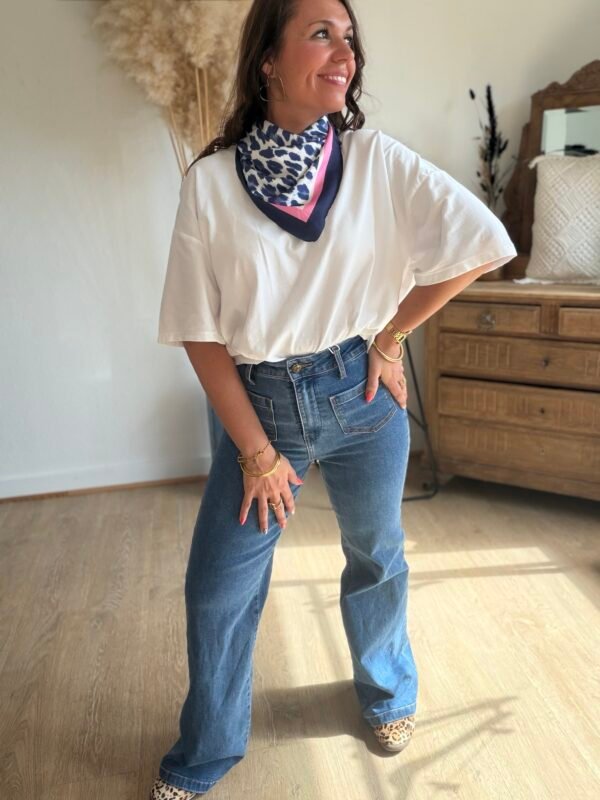 T shirt blanc avec foulard  - Modèle Satine