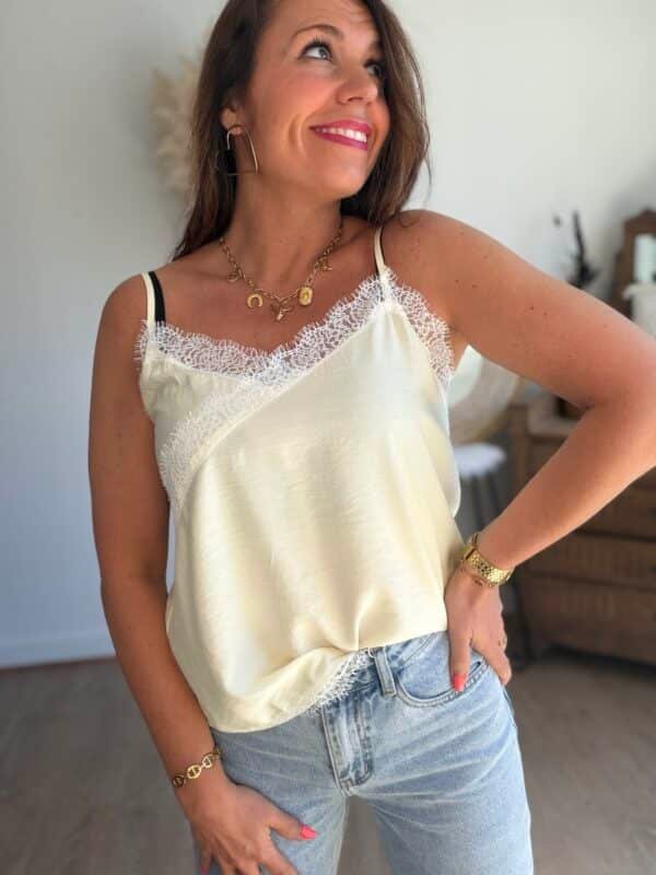 img_7748 Top jaune à bretelles avec dentelle - Modèle Lisie