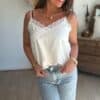 Top blanc à bretelles avec dentelle - Modèle Lisie