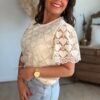 Blouse en dentelle beige - Modèle Léa