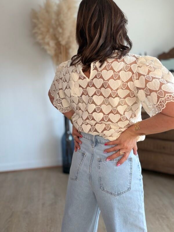 Blouse en dentelle beige - Modèle Léa
