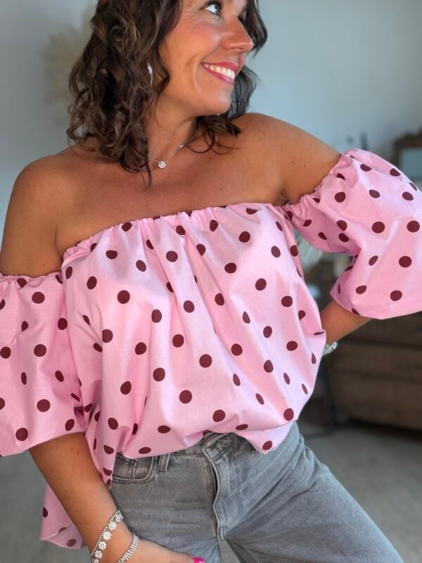 Blouse rose à pois - Modèle Bardot