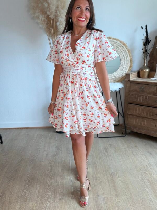 Robe courte fleurie fond blanc  - Modèle Sylvia