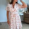 Robe courte fleurie fond blanc  - Modèle Sylvia