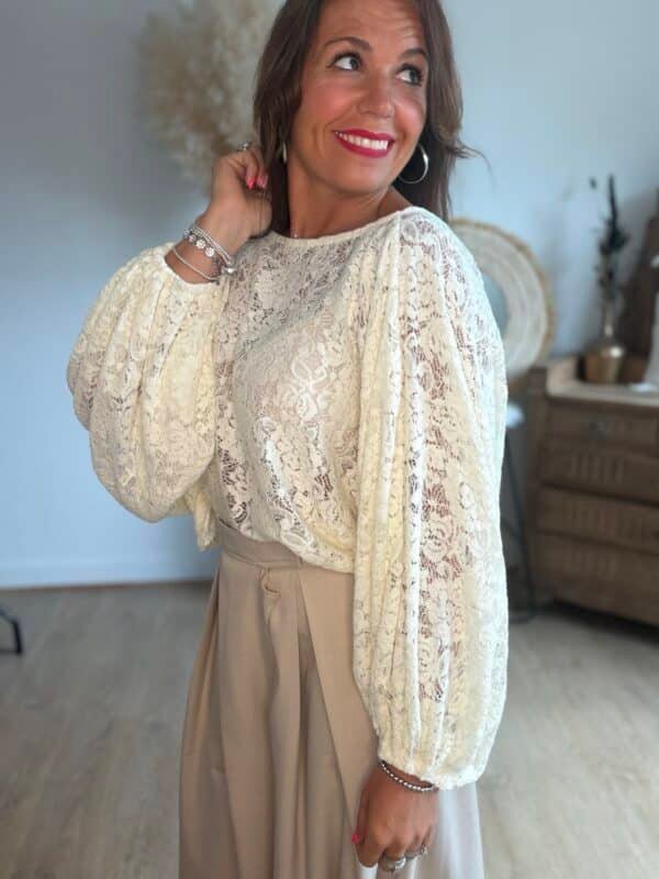 Blouse beige dentelle - Modèle Rosie