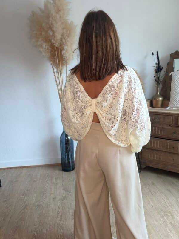 Blouse beige dentelle - Modèle Rosie