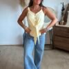 Top à noeud jaune - Modèle Carla
