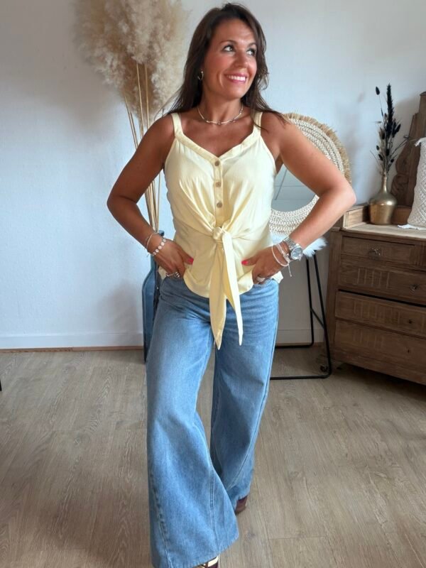 Top à noeud jaune - Modèle Carla
